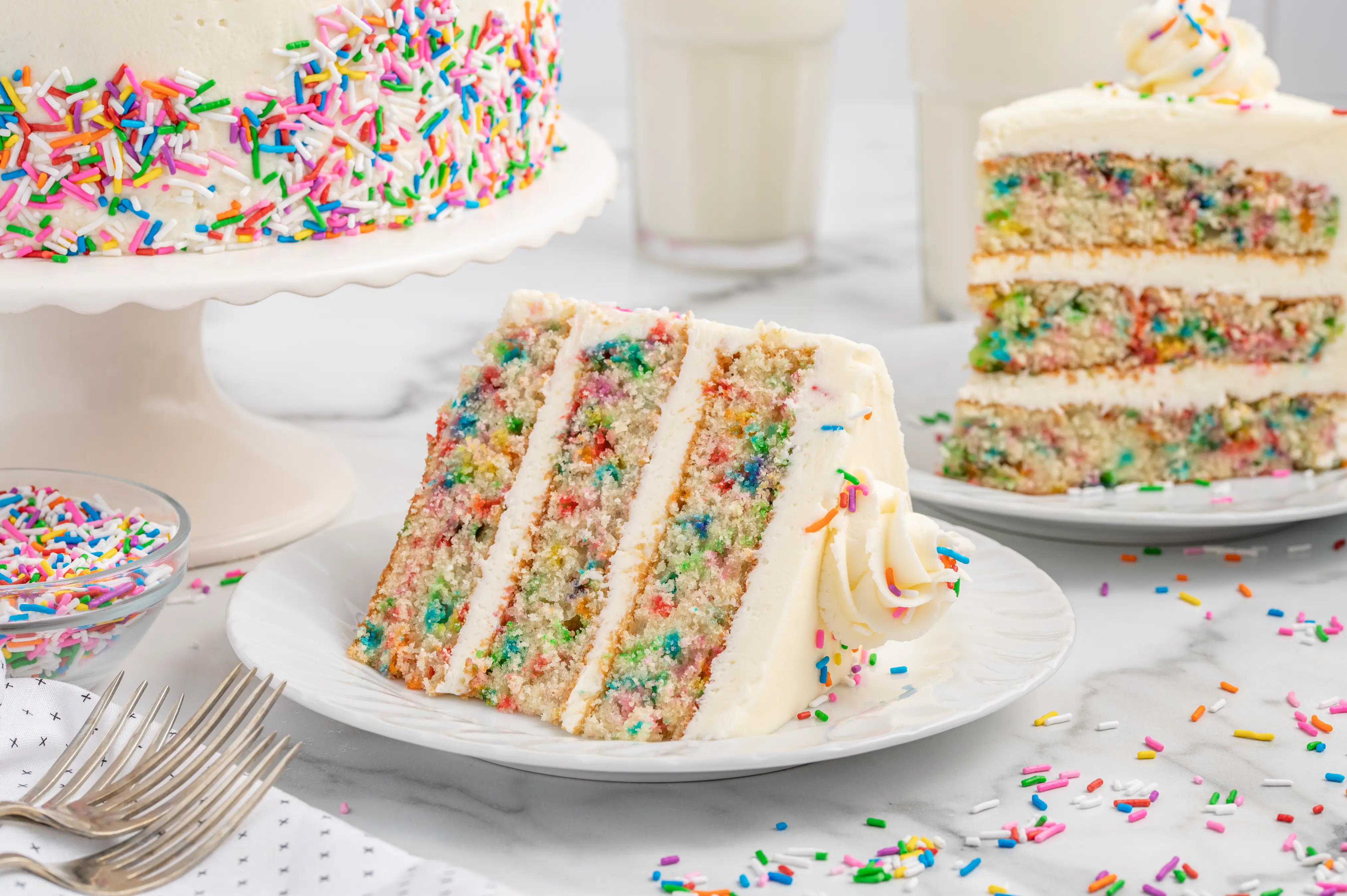 Funfetti cake with sprinkles